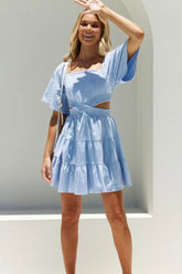Swingy Smocked Cutout Sommer Stufen Mini Sommerkleid - Hellblau